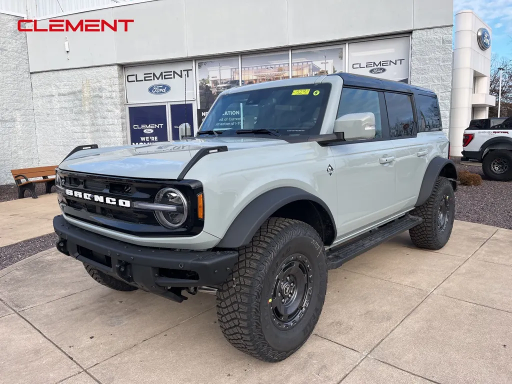 2024 Ford Bronco Outer Banks for sale in Wentzville, MO at Clement Auto  Group | VIN: 1FMDE8BH1RLB44944