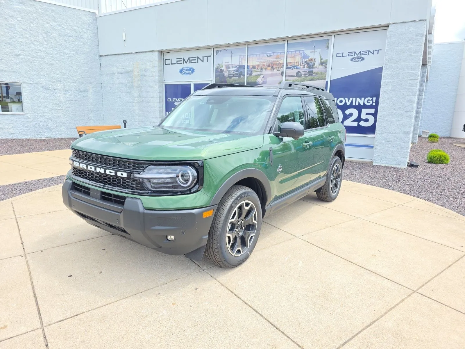 Green 2025 Ford Bronco Sport Outer Banks for sale in Wentzville, MO