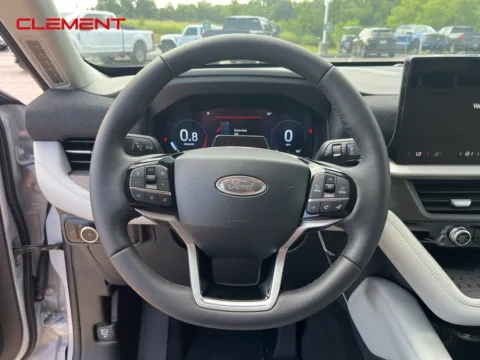 More photos of 2025 Ford Explorer Platinum at Clement Ford, MO
