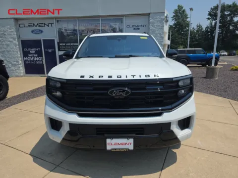 Photos of 2025 Ford Expedition Platinum for sale in O'Fallon, MO at Clement Ford