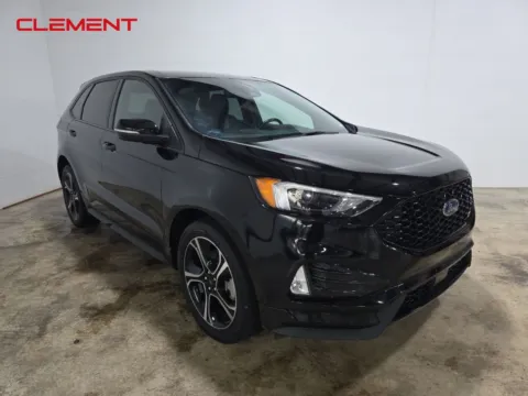Another view of 2022 Ford Edge ST for sale in Wentzville, MO at Clement Ford