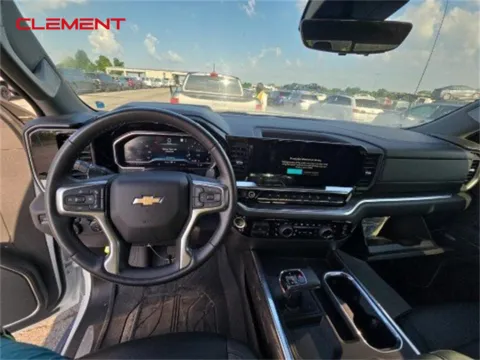 More photos of 2022 Chevrolet Silverado 1500 LTZ at Clement Ford, MO