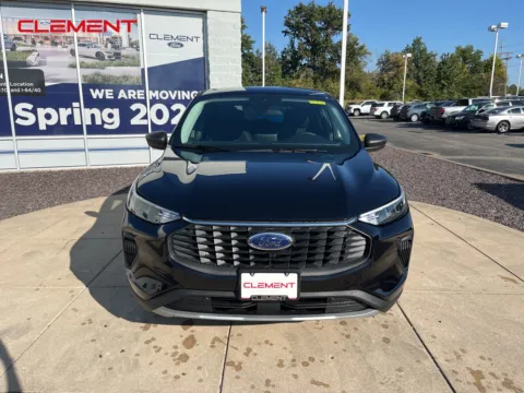 Photos of 2025 Ford Escape Active for sale in O'Fallon, MO at Clement Ford
