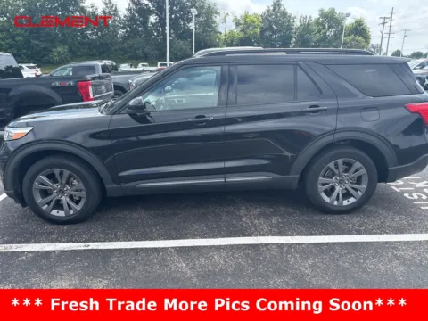 Black 2022 Ford Explorer XLT for sale in O'Fallon, MO