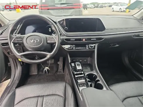 More photos of 2022 Hyundai Sonata Limited at Clement Ford, MO
