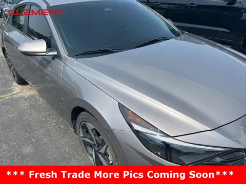 Silver 2023 Hyundai Elantra Limited for sale in O'Fallon, MO