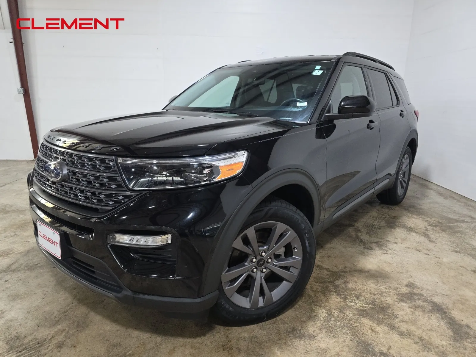 Black 2022 Ford Explorer XLT for sale in O'Fallon, MO