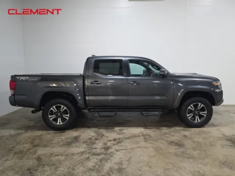 More photos of 2016 Toyota Tacoma at Clement Ford, MO
