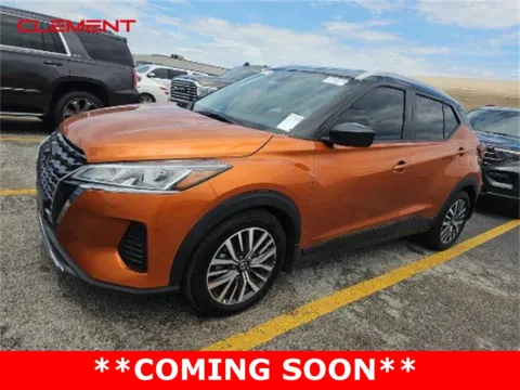 Orange 2021 Nissan Kicks SV for sale in O'Fallon, MO