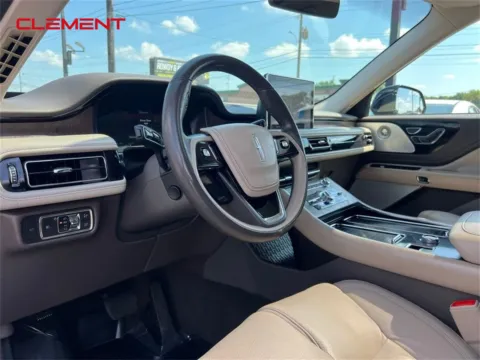 Another view of 2020 Lincoln Aviator Reserve for sale in O'Fallon, MO at Clement Ford