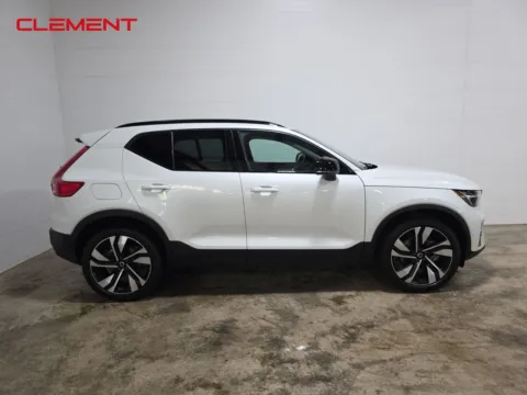 More photos of 2023 Volvo XC40 Ultimate at Clement Ford, MO