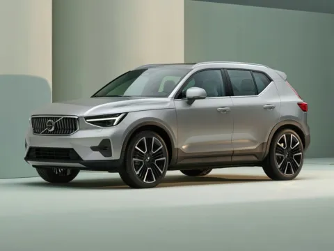 Black 2023 Volvo XC40 Ultimate for sale in O'Fallon, MO