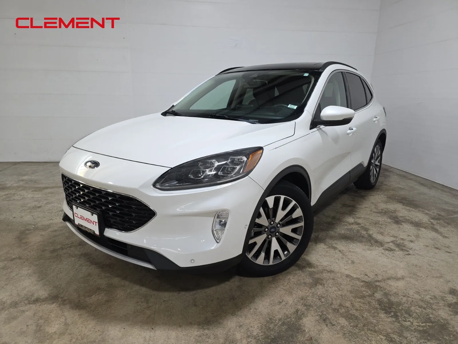 White 2020 Ford Escape Titanium Hybrid for sale in O'Fallon, MO