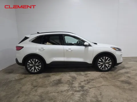 More photos of 2020 Ford Escape Titanium Hybrid at Clement Ford, MO