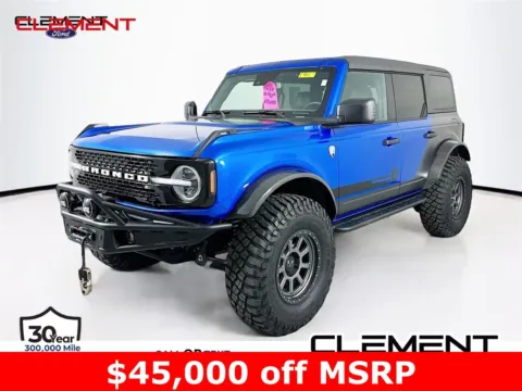 Blue 2024 Ford Bronco Wildtrak for sale in Wentzville, MO