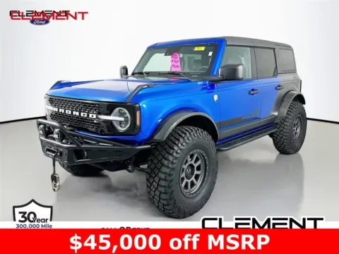 Blue 2024 Ford Bronco Wildtrak for sale in Wentzville, MO