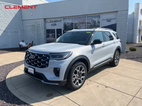 White 2025 Ford Explorer Platinum for sale in O'Fallon, MO