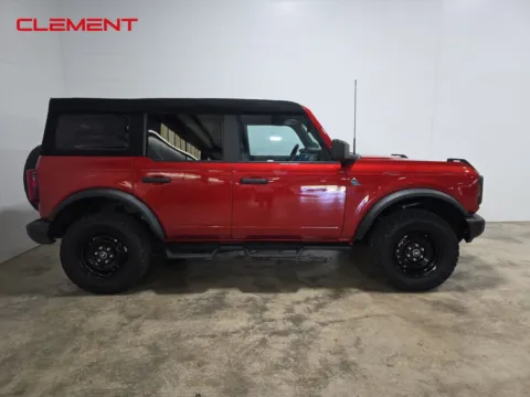 More photos of 2023 Ford Bronco Black Diamond at Clement Ford, MO
