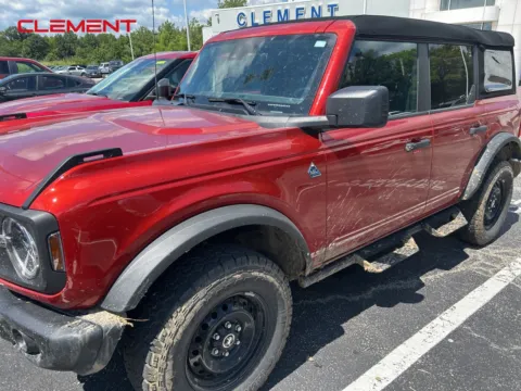 Red 2023 Ford Bronco Black Diamond for sale in O'Fallon, MO