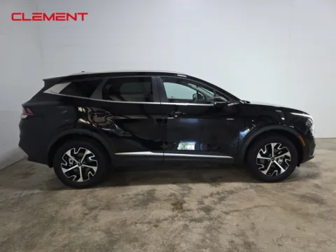 More photos of 2024 Kia Sportage EX at Clement Ford, MO