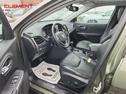 More photos of 2019 Jeep Cherokee Limited at Clement Ford, MO