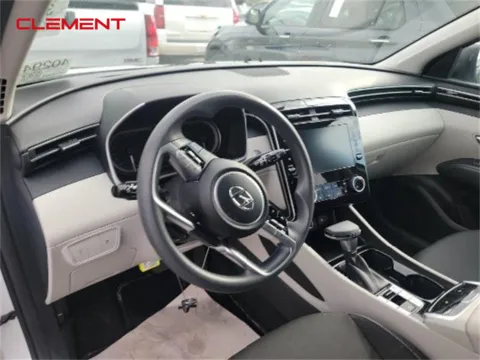 More photos of 2022 Hyundai Tucson SEL at Clement Ford, MO