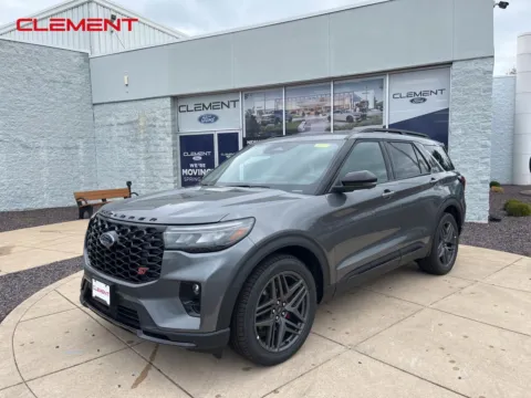 Gray 2025 Ford Explorer ST for sale in Wentzville, MO