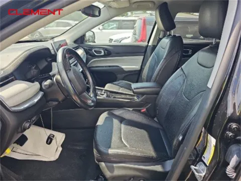 Another view of 2022 Jeep Compass Limited for sale in O'Fallon, MO at Clement Ford