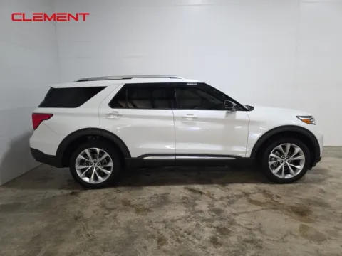 More photos of 2023 Ford Explorer Platinum at Clement Ford, MO