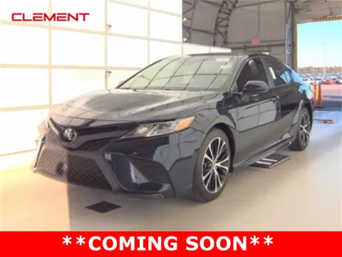 Blue 2019 Toyota Camry SE for sale in O'Fallon, MO