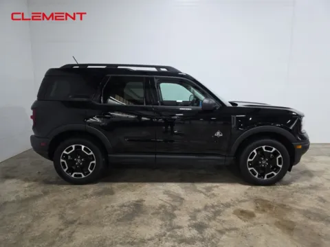 More photos of 2023 Ford Bronco Sport Outer Banks at Clement Ford, MO
