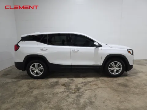 More photos of 2020 GMC Terrain SLE at Clement Ford, MO
