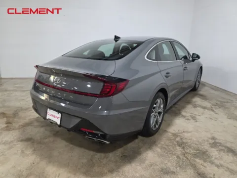 More photos of 2022 Hyundai Sonata SEL at Clement Ford, MO