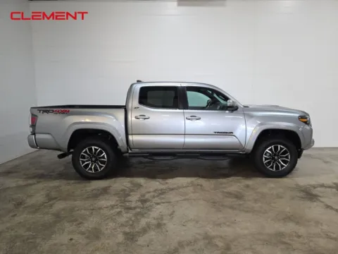 More photos of 2022 Toyota Tacoma TRD Sport at Clement Ford, MO