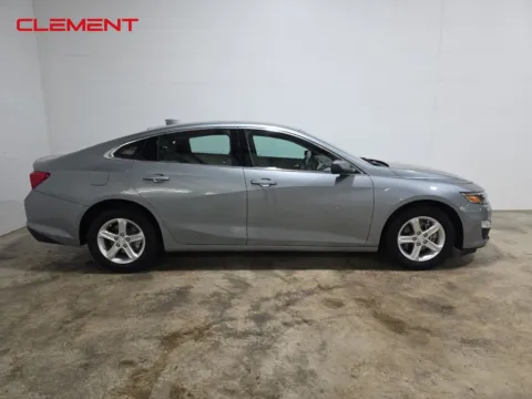 More photos of 2024 Chevrolet Malibu LT at Clement Ford, MO
