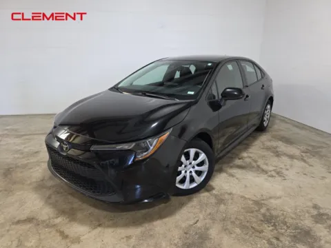 Black 2022 Toyota Corolla LE for sale in O'Fallon, MO
