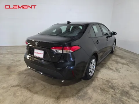 More photos of 2022 Toyota Corolla LE at Clement Ford, MO