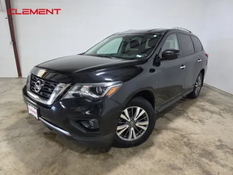 Black 2018 Nissan Pathfinder SV for sale in O'Fallon, MO