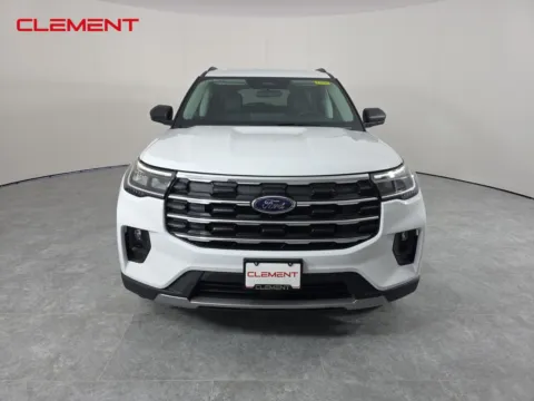 Photos of 2026 Ford Explorer Active for sale in Wentzville, MO at Clement Ford