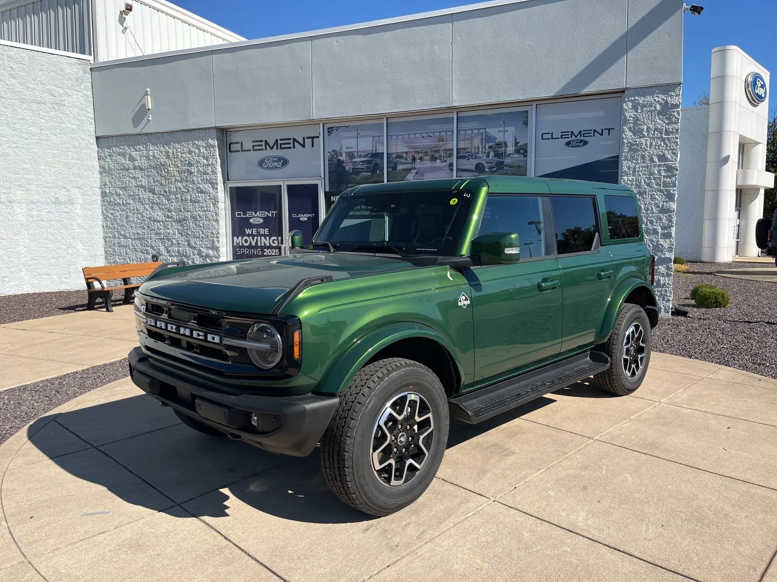 Green 2025 Ford Bronco Outer Banks for sale in Wentzville, MO