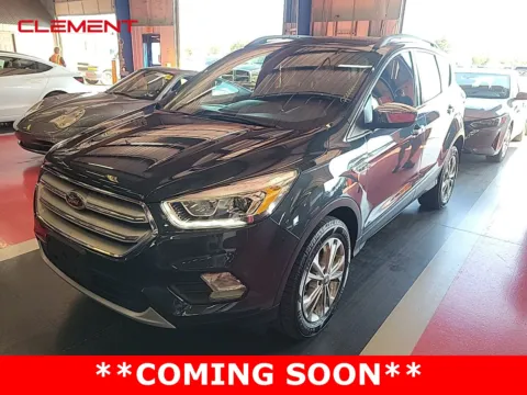 Green 2019 Ford Escape SEL for sale in O'Fallon, MO