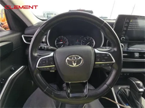 Another view of 2021 Toyota Highlander XLE for sale in O'Fallon, MO at Clement Ford