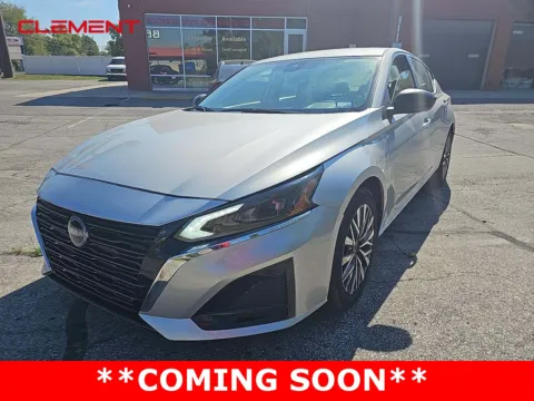 Silver 2024 Nissan Altima 2.5 SV for sale in O'Fallon, MO