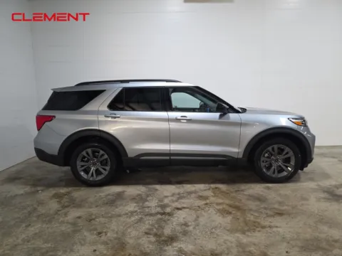 More photos of 2022 Ford Explorer XLT at Clement Ford, MO