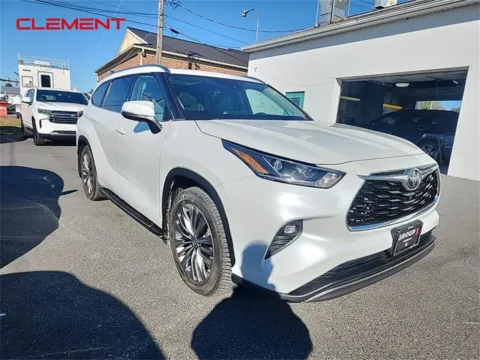 Photos of 2022 Toyota Highlander Platinum for sale in O'Fallon, MO at Clement Ford