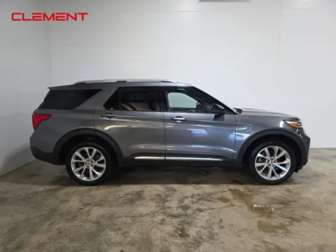 More photos of 2022 Ford Explorer Platinum at Clement Ford, MO