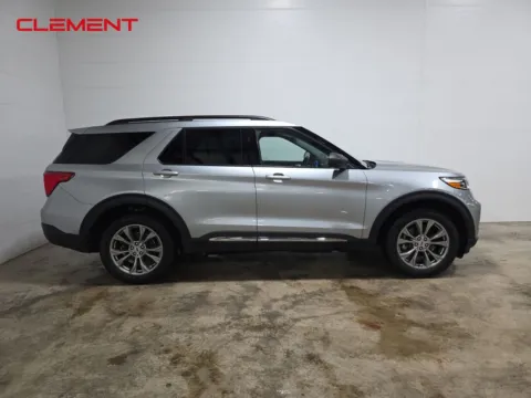 More photos of 2022 Ford Explorer XLT at Clement Ford, MO