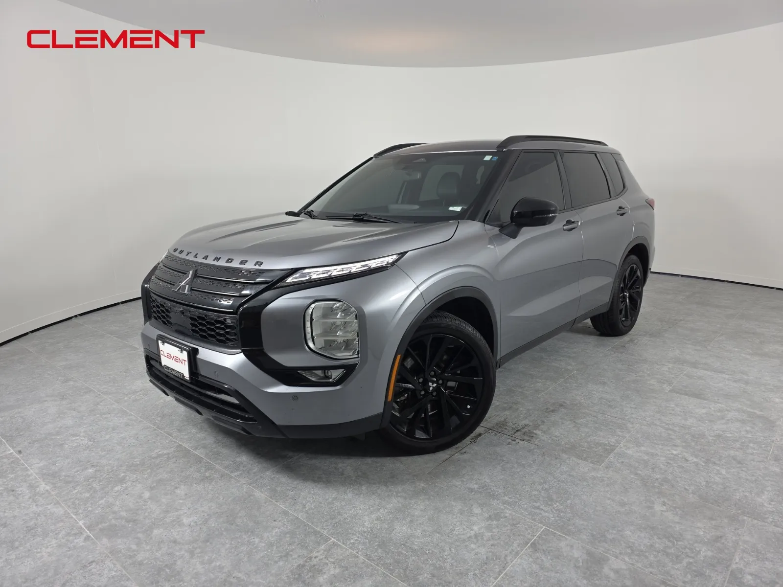 Silver 2023 Mitsubishi Outlander for sale in Wentzville, MO