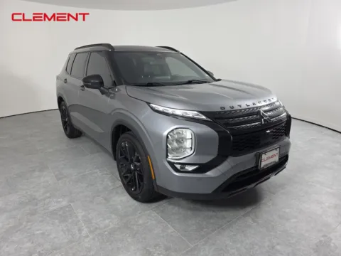 Another view of 2023 Mitsubishi Outlander for sale in Wentzville, MO at Clement Ford