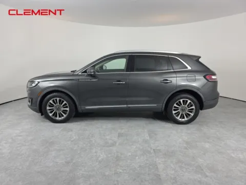 More photos of 2020 Lincoln Nautilus Reserve at Clement Ford, MO